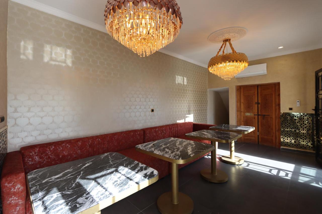 Riad La Fayette Bed & Breakfast Marrakesh Bagian luar foto
