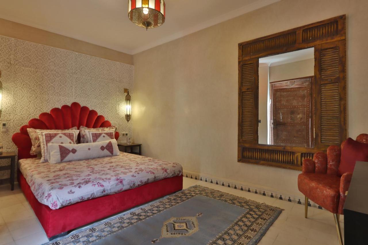 Riad La Fayette Bed & Breakfast Marrakesh Bagian luar foto