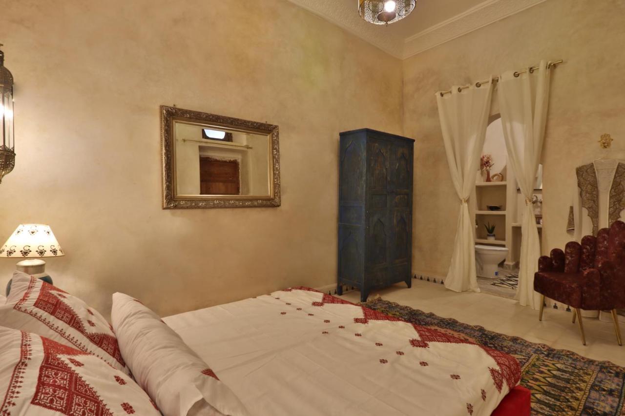 Riad La Fayette Bed & Breakfast Marrakesh Bagian luar foto