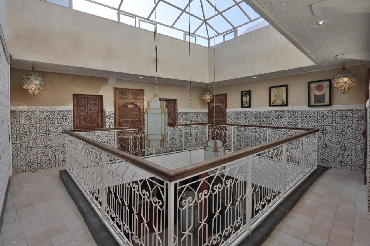 Riad La Fayette Bed & Breakfast Marrakesh Bagian luar foto